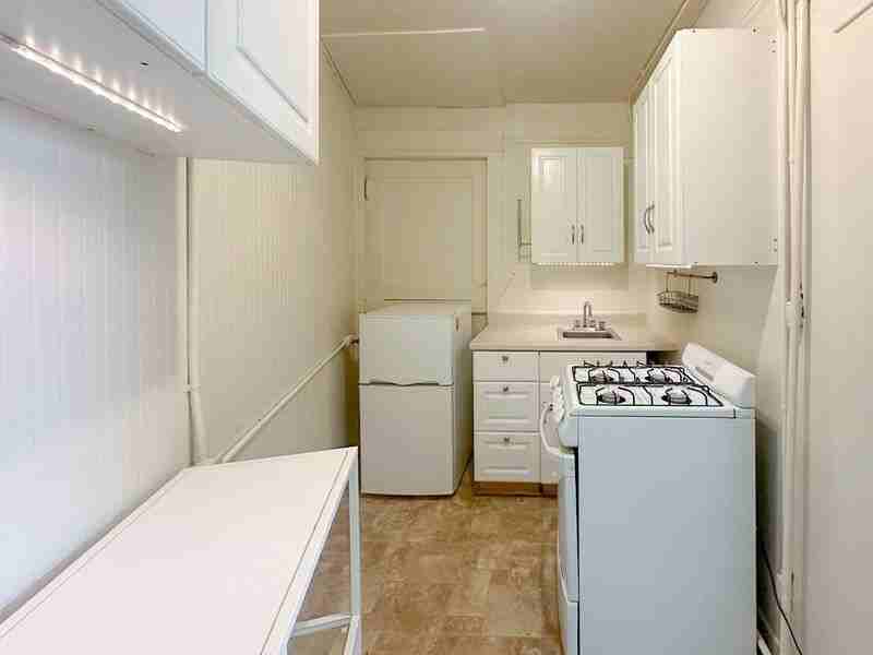 2708 Ne Sandy Blvd #2 - Photo 7 of 14