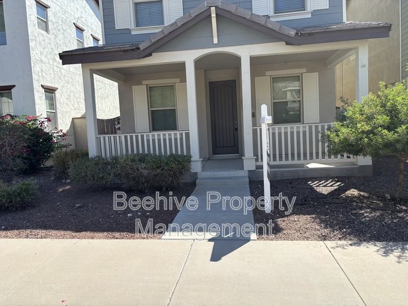 2947 N Evergreen St - Photo 6 of 6