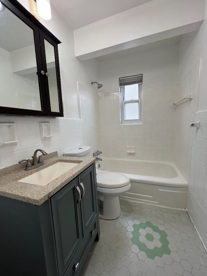 3119 Cavanaugh Ave - Photo 3 of 6