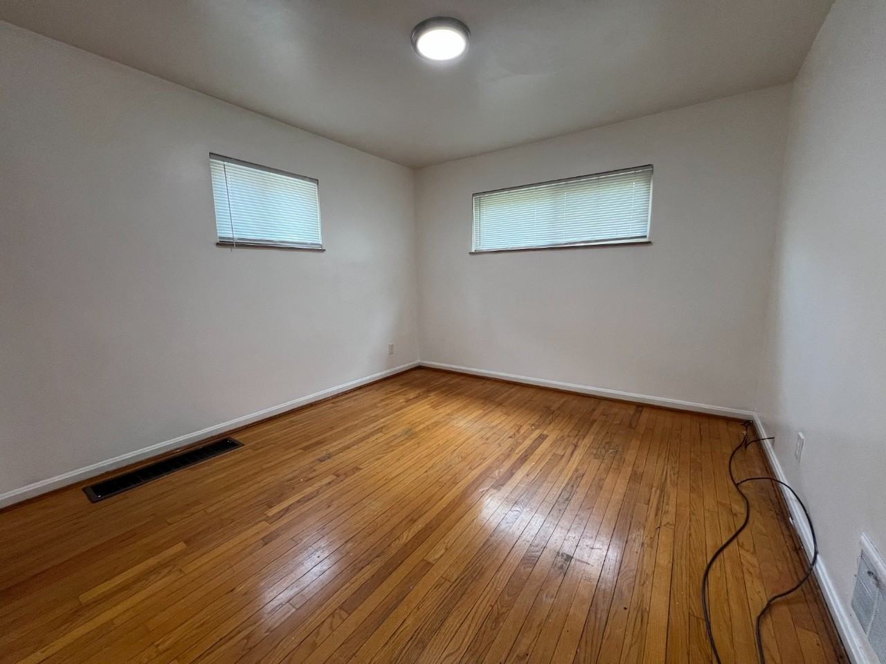 3119 Cavanaugh Ave - Photo 4 of 6