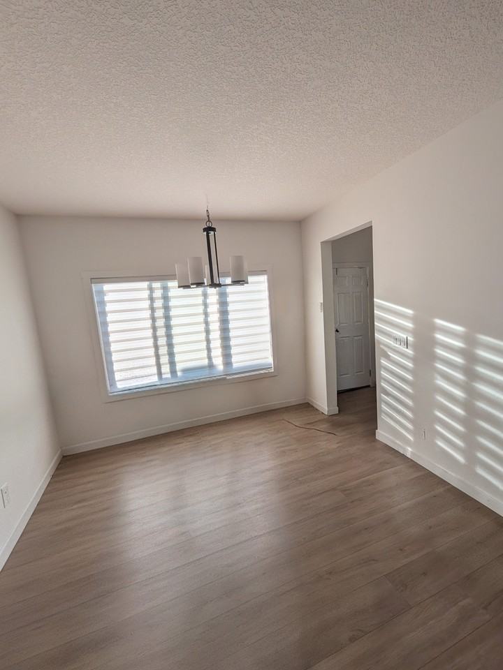 57 Silverton Glen Gate - Photo 5 of 20