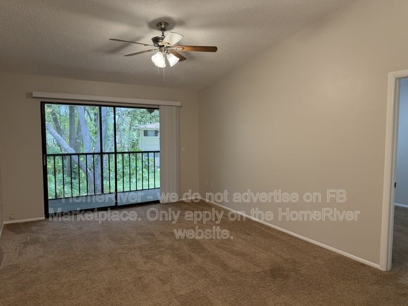 6010 Laketree Ln #H - Photo 5 of 21