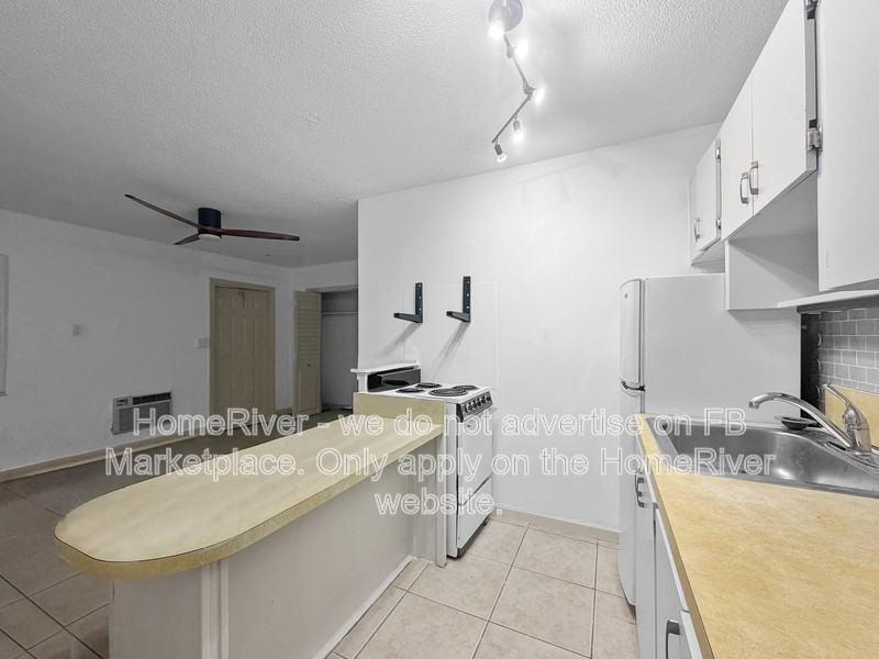 3441 Ne 16th Ave #C - Photo 7 of 19