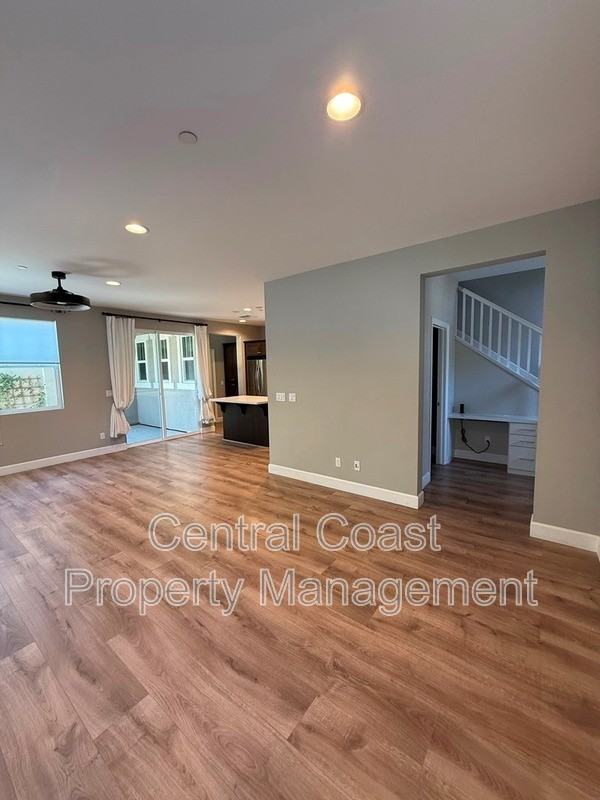 490 Palisade Dr - Photo 4 of 29