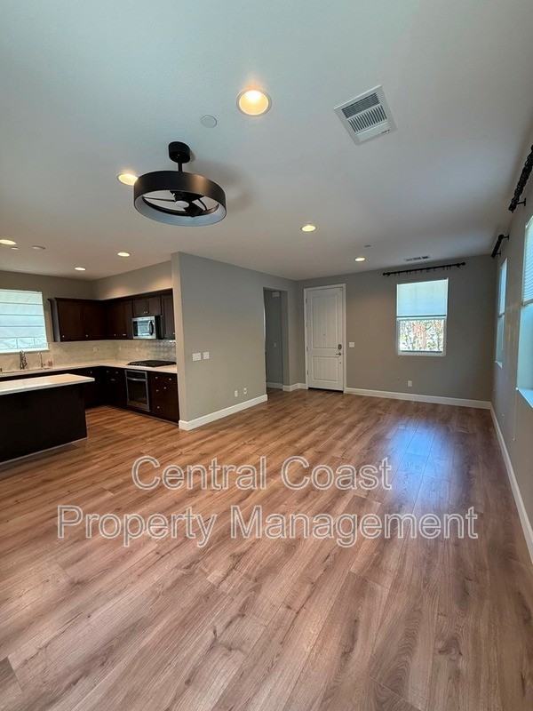 490 Palisade Dr - Photo 6 of 29