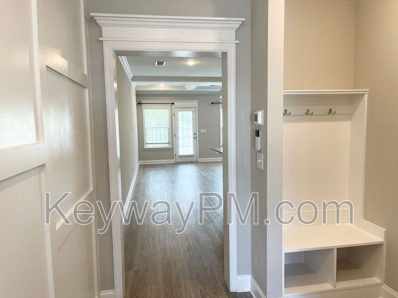 301 Sumac Trl - Photo 5 of 22