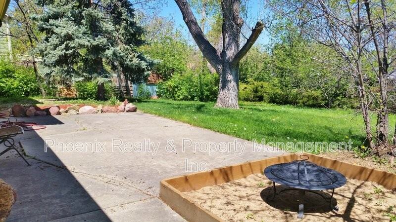2332 Mckinley Ave - Photo 2 of 21