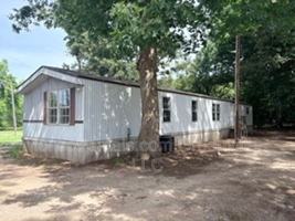 featured image of 255 Pine Dr