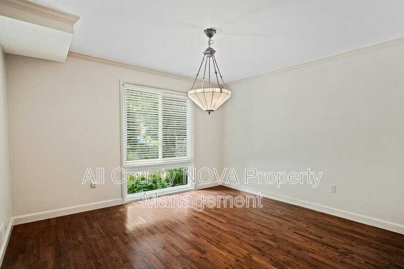 6428 Earlham Dr - Photo 6 of 50