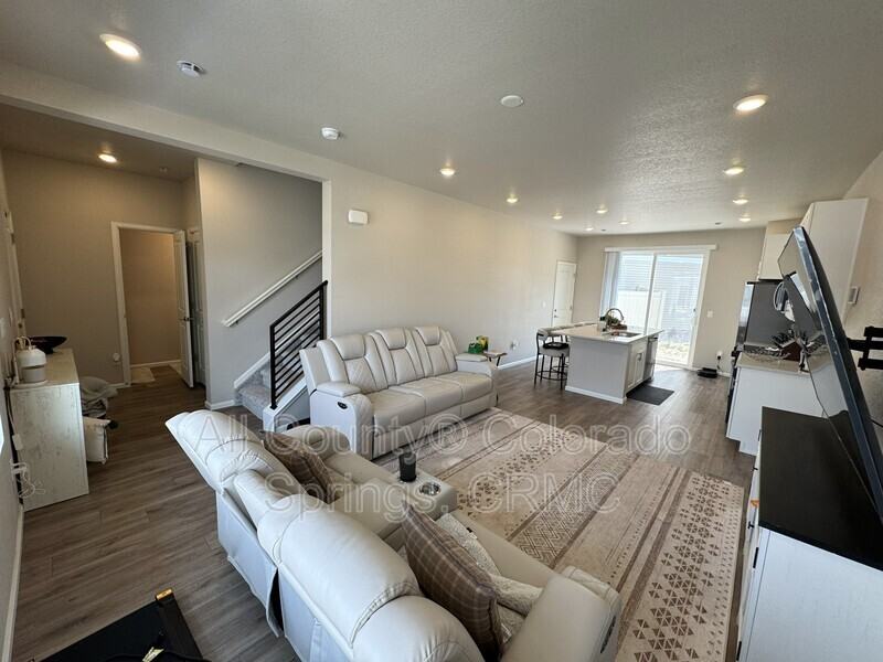 5635 Dakan Loop - Photo 2 of 27