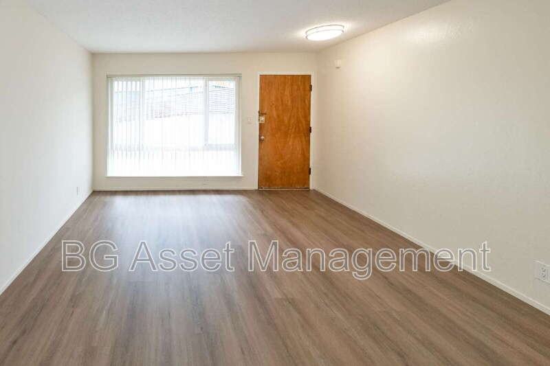 480 Crescent St #101 - Photo 4 of 15