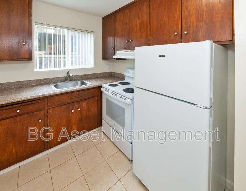 480 Crescent St #101 - Photo 5 of 15