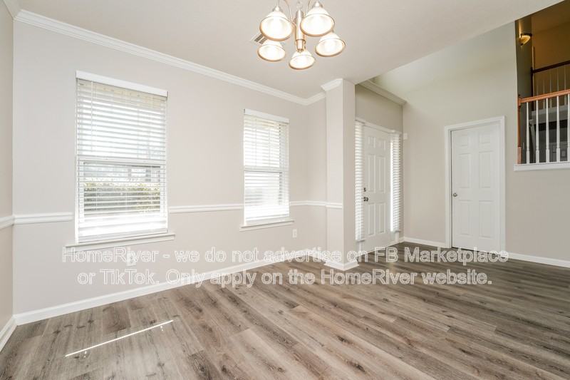 4723 Beau Point Ct - Photo 4 of 17
