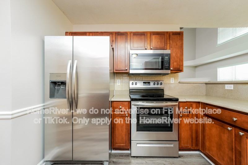 4723 Beau Point Ct - Photo 6 of 17