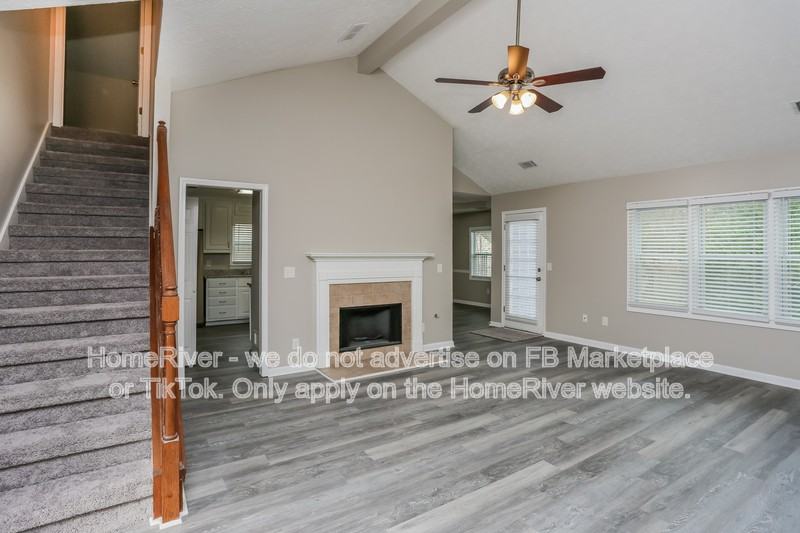 768 Wilkes Dr - Photo 4 of 17