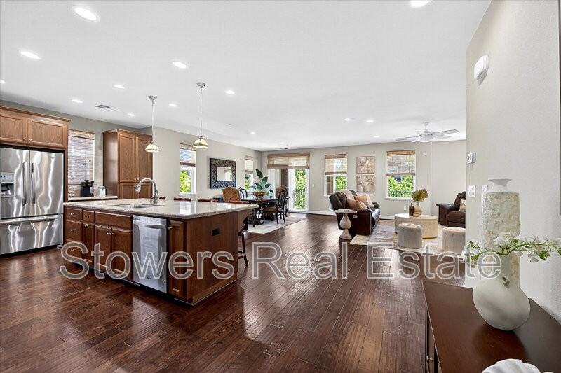 3273 Central Pkwy - Photo 2 of 29