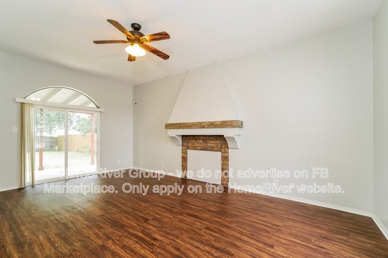 4257 Sunrise Creek Dr - Photo 4 of 22