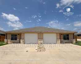 1009 Bandera Ct Apt B #Apt B - Photo 1 of 1