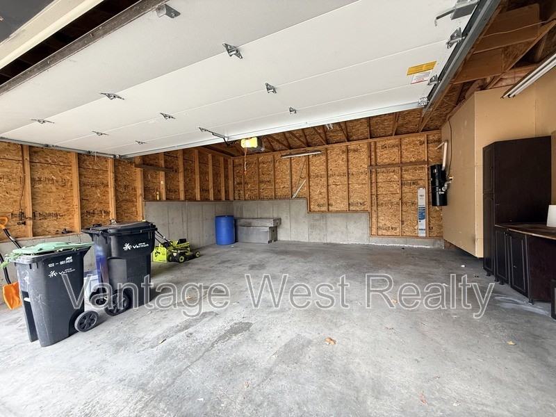36 Kestrel Pl - Photo 5 of 33