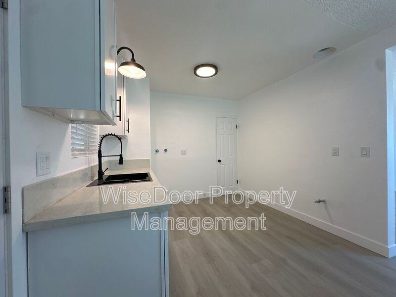 7914 16th St - Photo 4 of 9