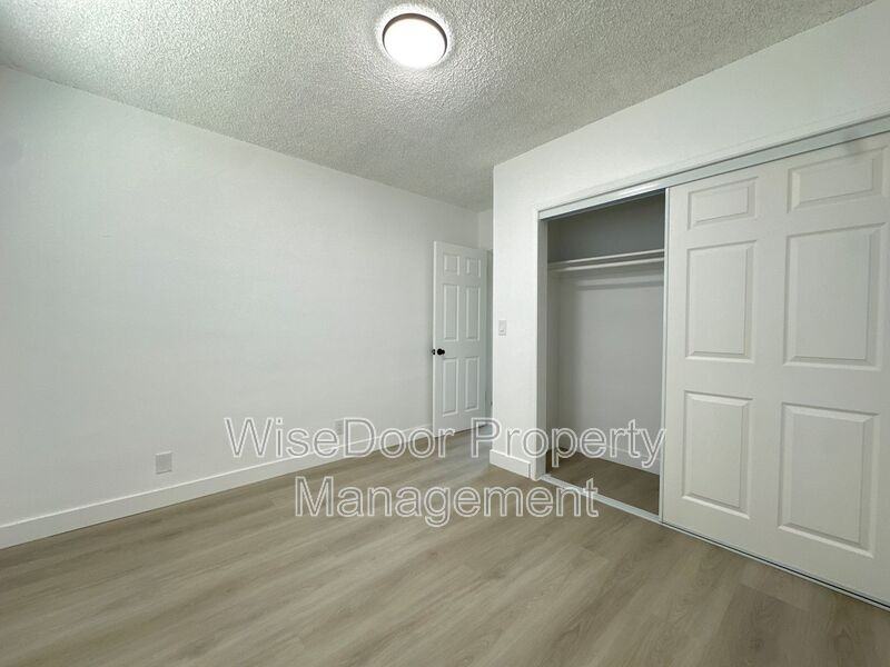 7914 16th St - Photo 7 of 9