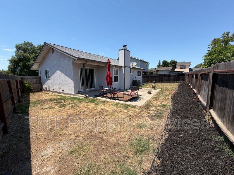 8272 Kilmer Cir - Photo 2 of 13