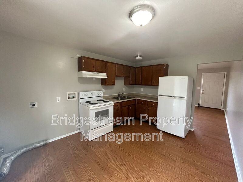 4952 Leeper St - Photo 5 of 13