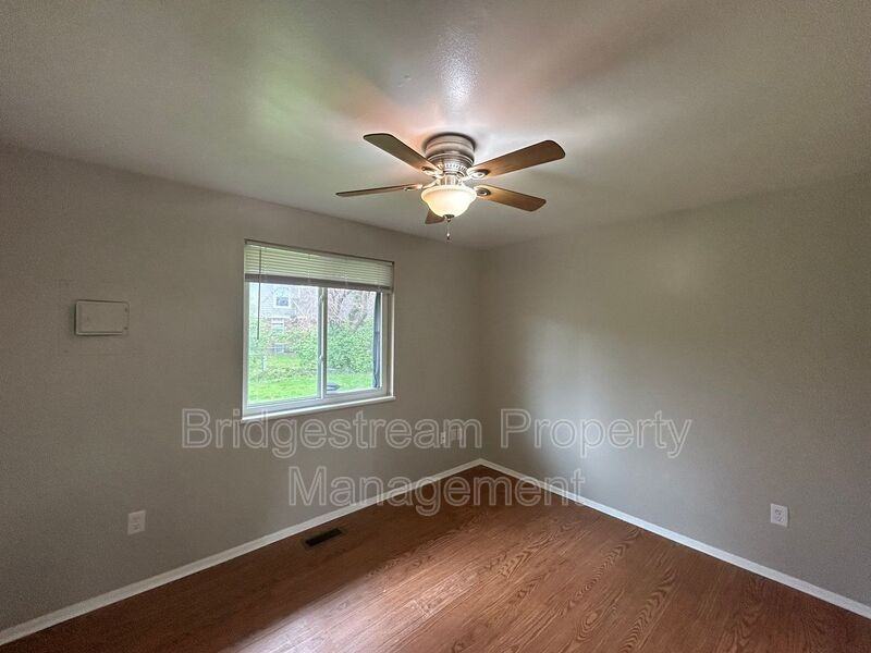 4952 Leeper St - Photo 6 of 13