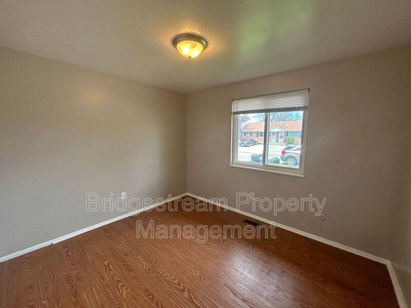 4952 Leeper St - Photo 7 of 13