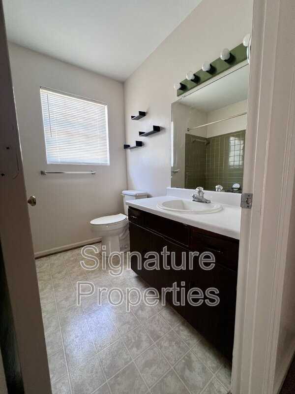 4102 Richland Ave Nw - Photo 6 of 12