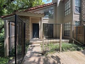 889 Dublin Dr #D - Photo 1 of 1
