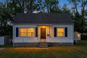 featured image of 2813 Faircourt St