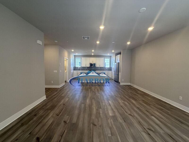 1492 W Sunrise Ln - Photo 5 of 22