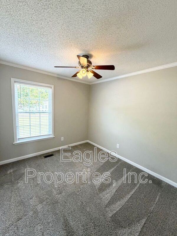 513 Twin Creeks Dr - Photo 3 of 10