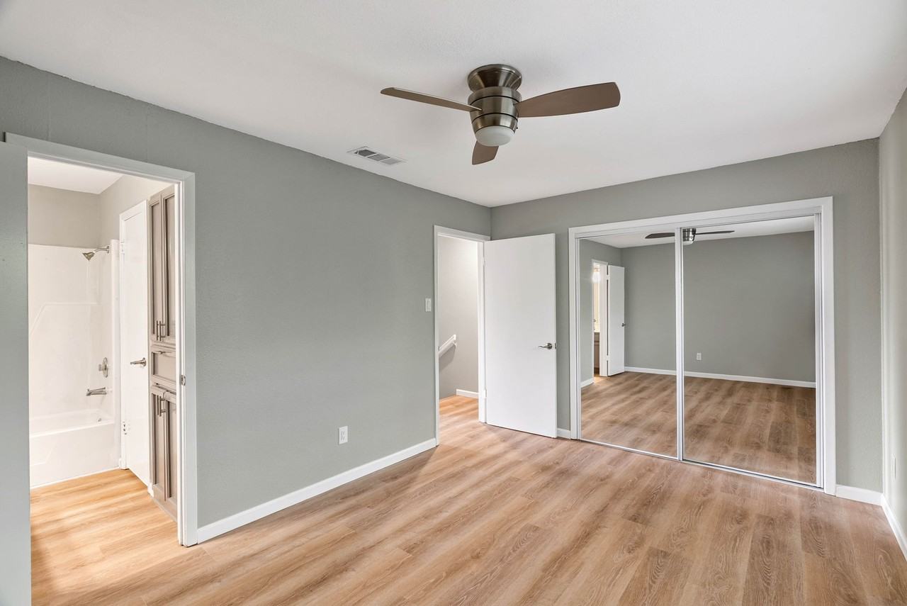 7201 Owen Ct #3 - Photo 2 of 12