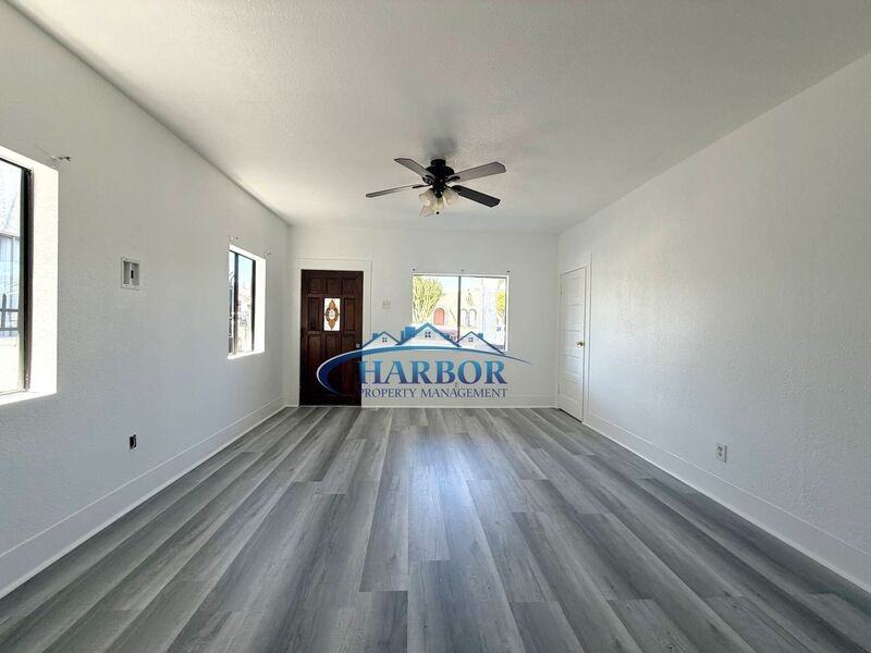 645 W 15th St - Photo 2 of 13