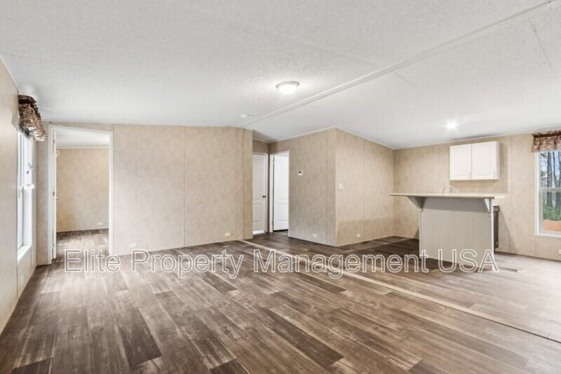 3530 Suggs Rd - Photo 4 of 17
