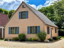 featured image of 15 Deangelis St
