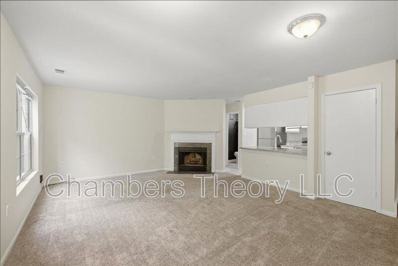 12181 Old Salem Ct - Photo 5 of 32