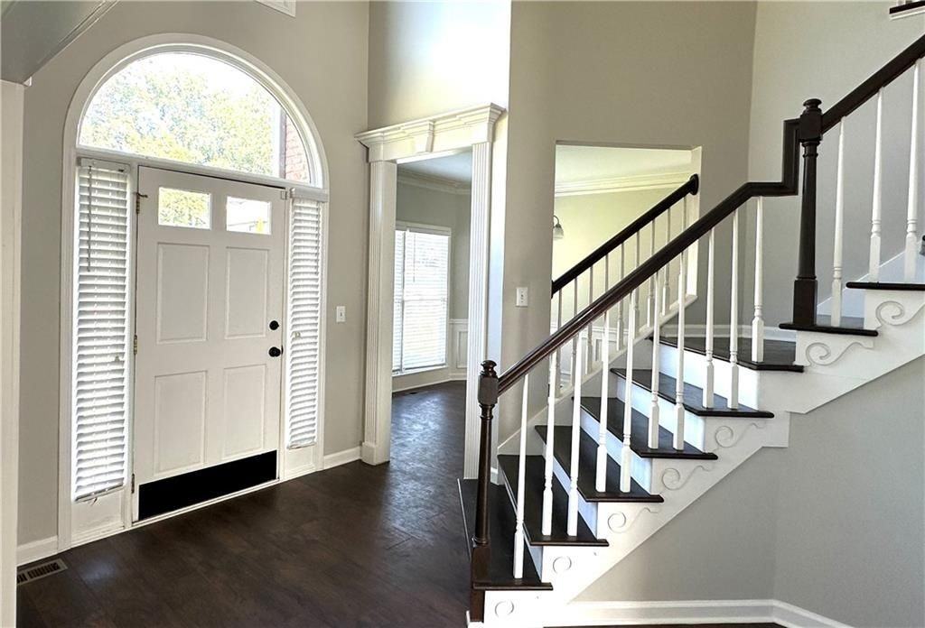 2020 Bentwood Ct - Photo 6 of 37