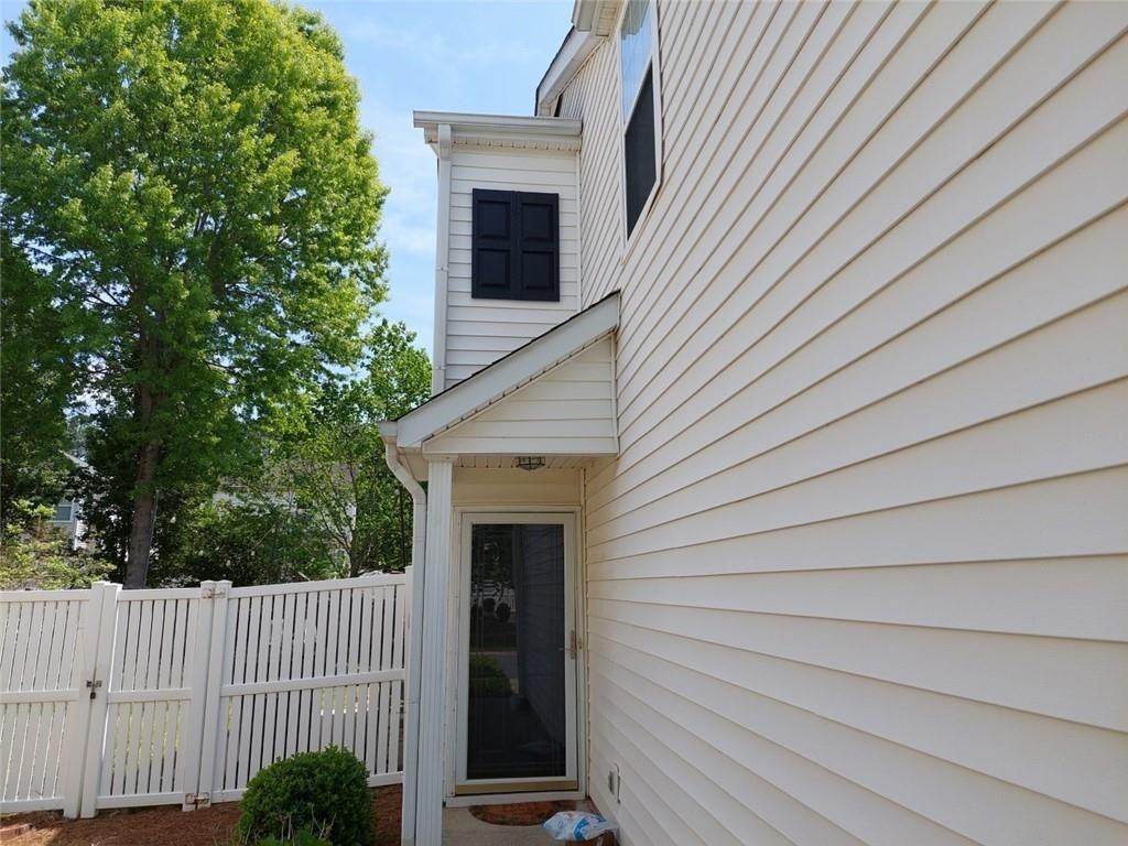 13361 Harpley Ct - Photo 4 of 19