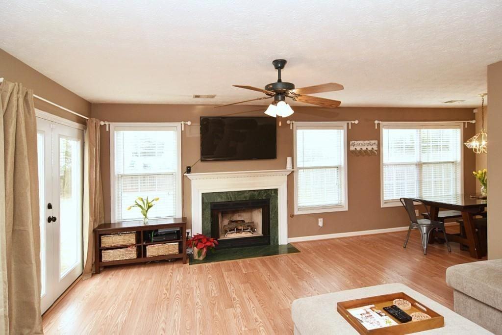 13361 Harpley Ct - Photo 6 of 19