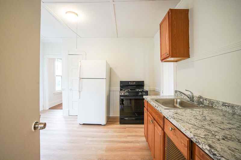 5 Newman St #3 - Photo 5 of 17