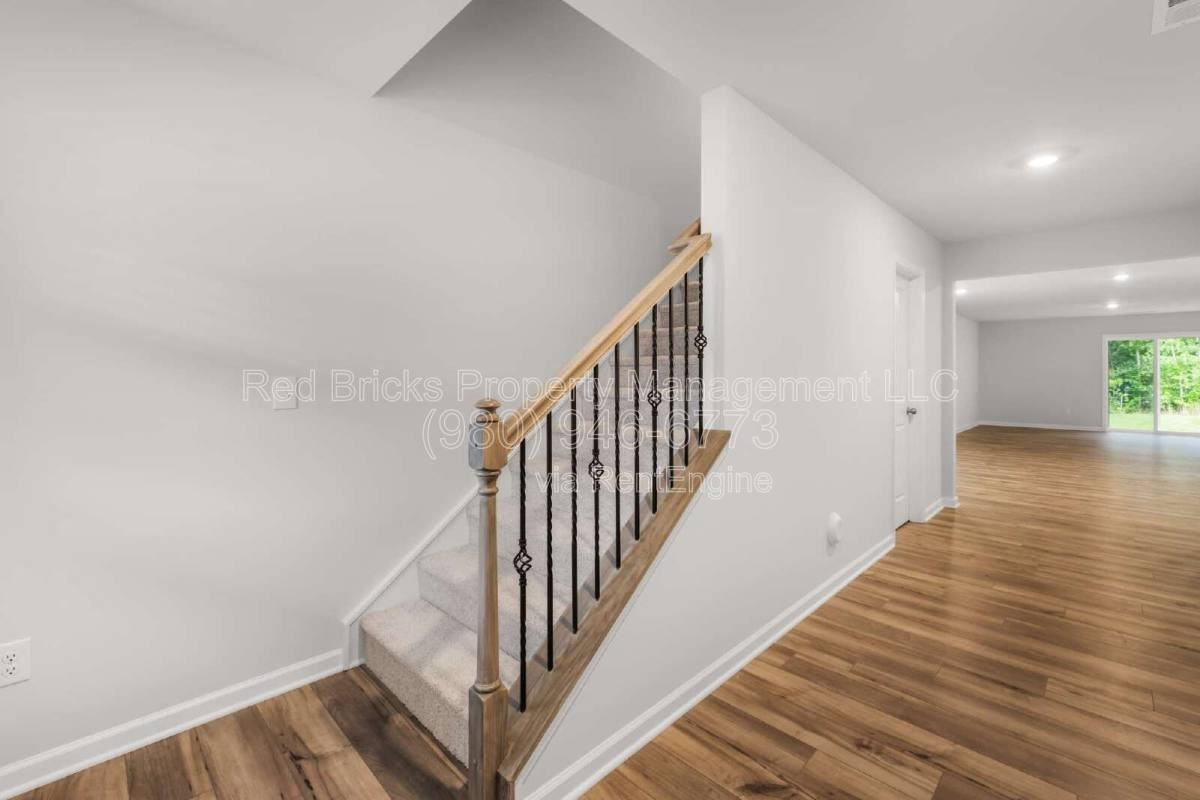 10154 Chatham Run Ln - Photo 4 of 10