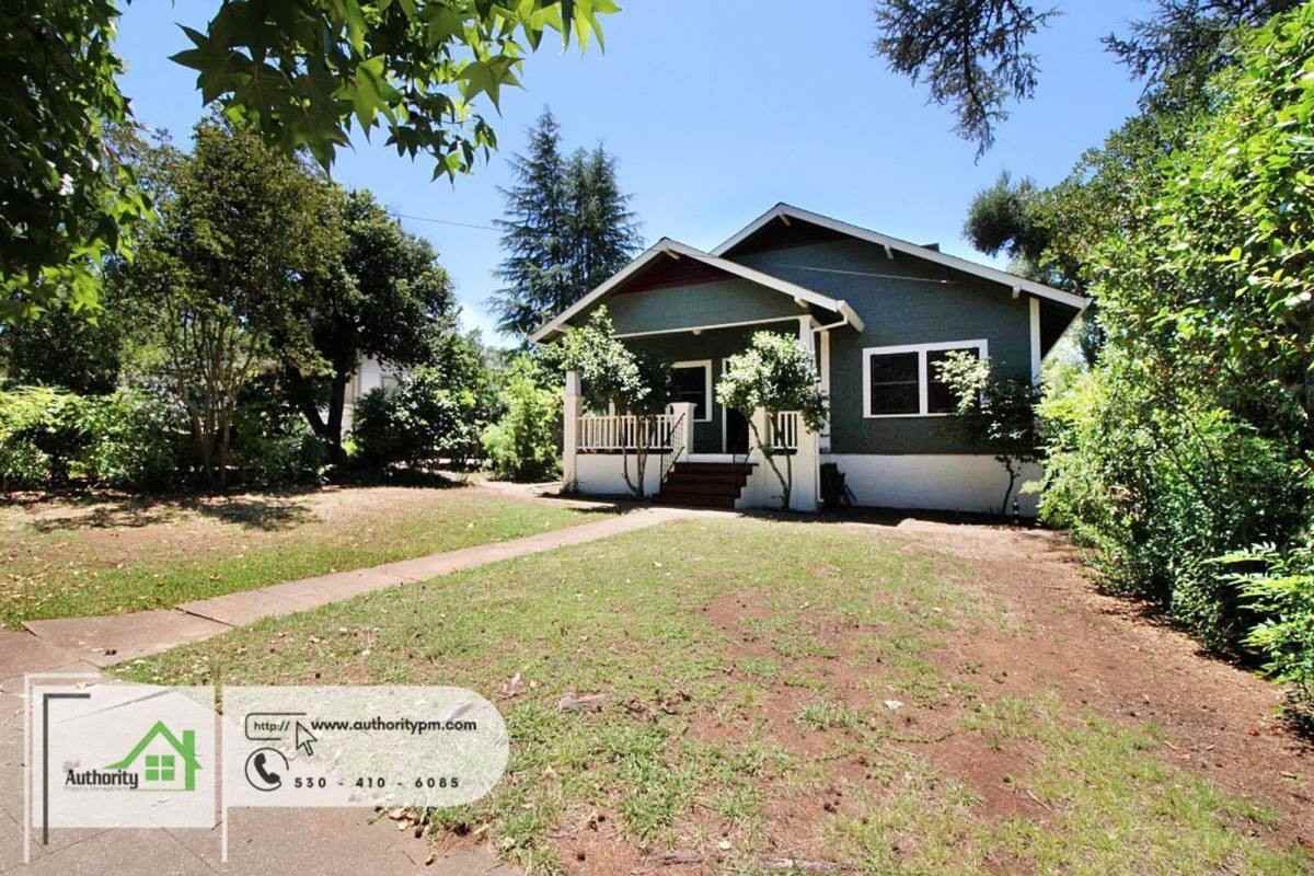 1428 Chestnut St - Photo 2 of 10