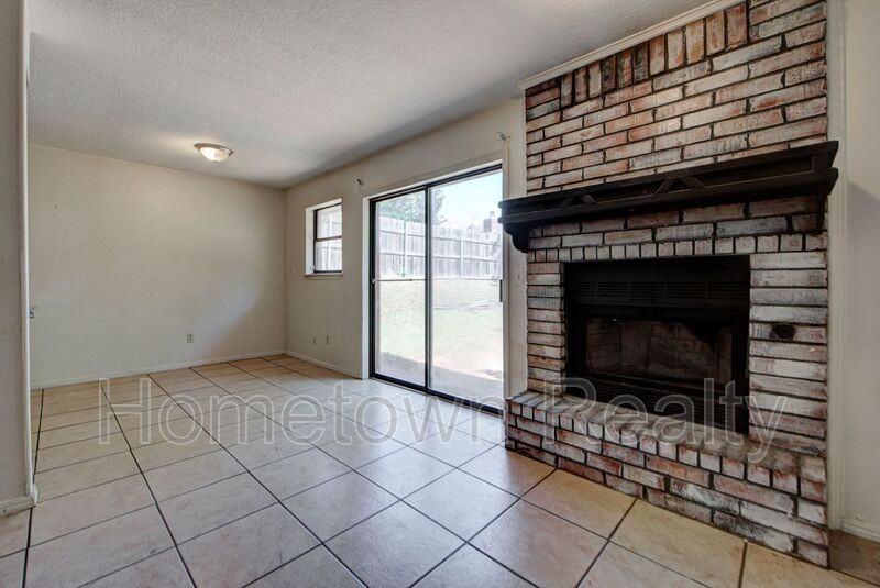 1109 Ne 5th Ter - Photo 4 of 23