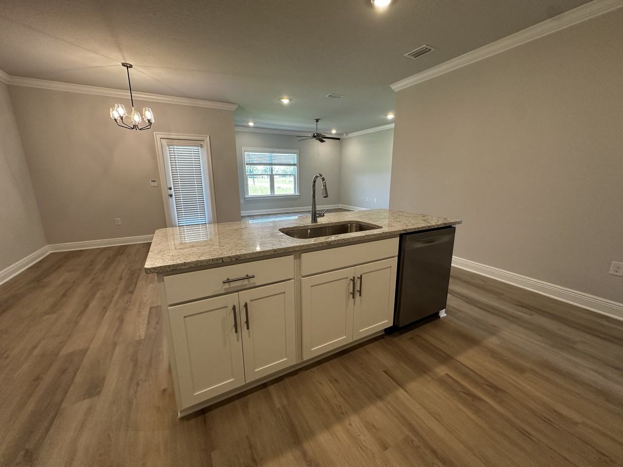 10162 Lamonica Ln - Photo 7 of 31