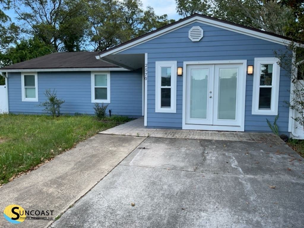 2570 Stern Dr S - Photo 2 of 20