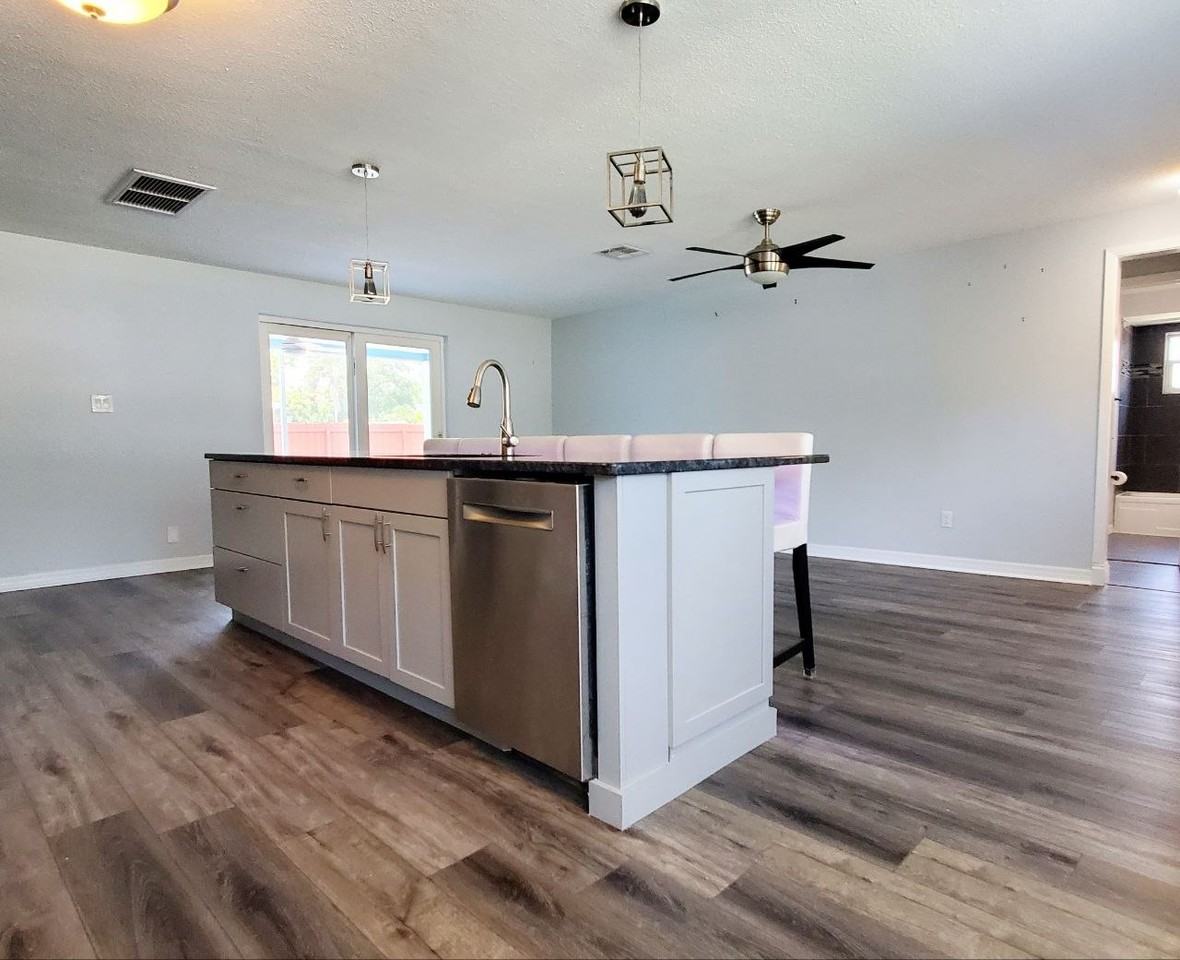 507 Vine Ave - Photo 7 of 26