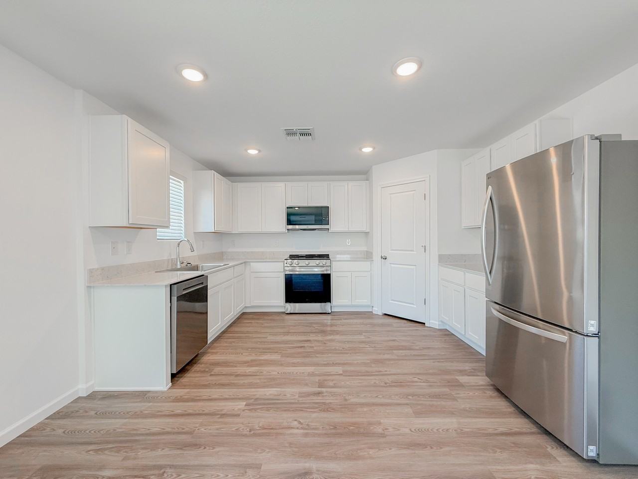 239 W Sonoran Vista Cir - Photo 6 of 34